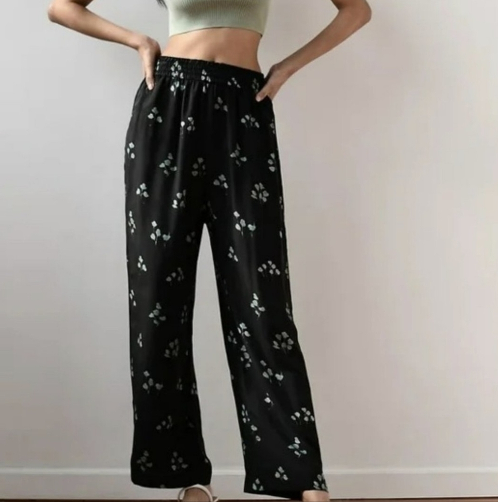 Wilfred Super Soft Cupro Pants from Artizia